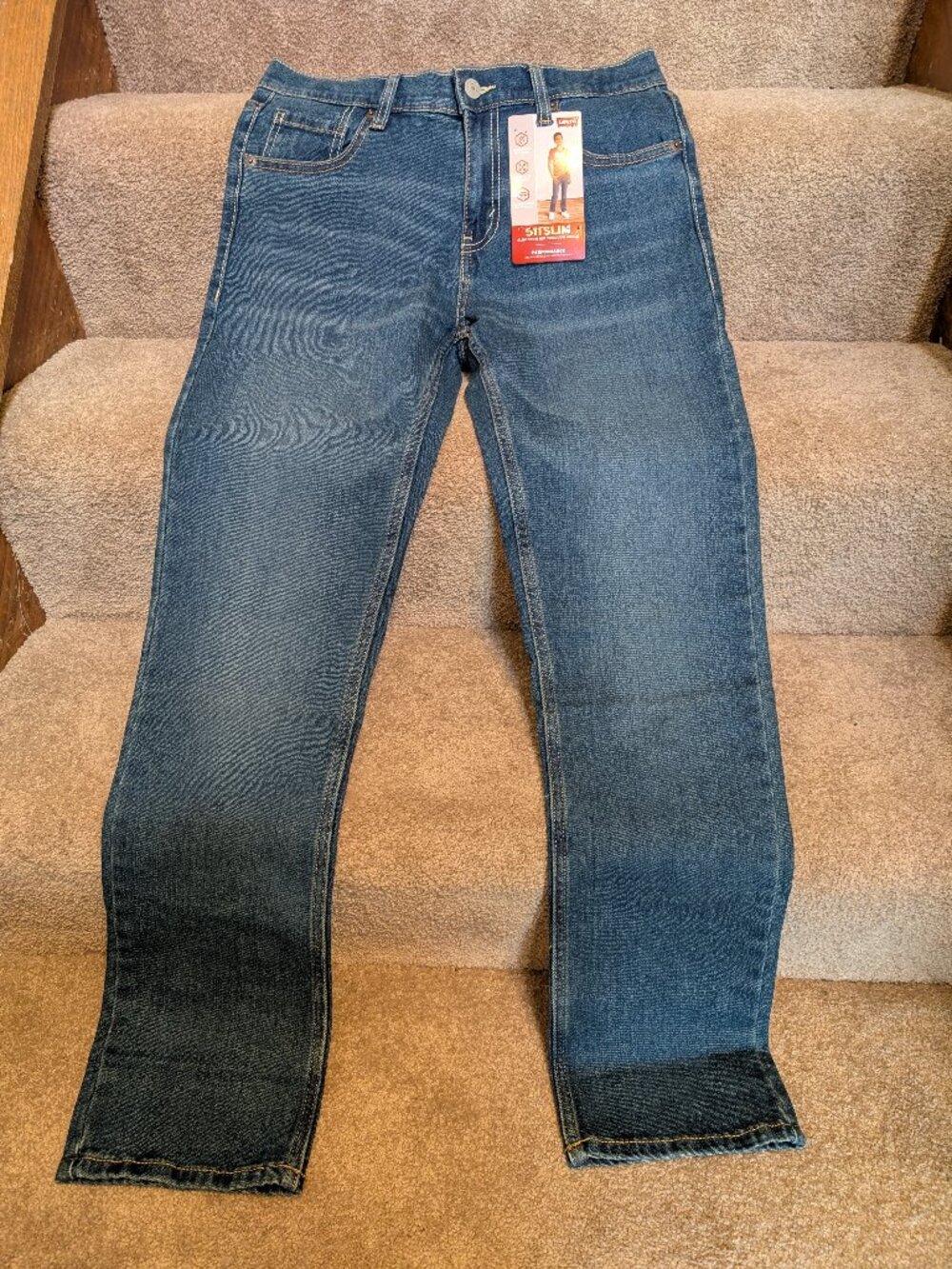 Levi's Jeans Slim Fit size 16 slim NWT Waist 26 Length 30